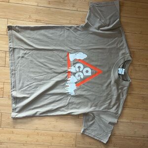 Nike ACG Tan Short Sleeve Tee - M